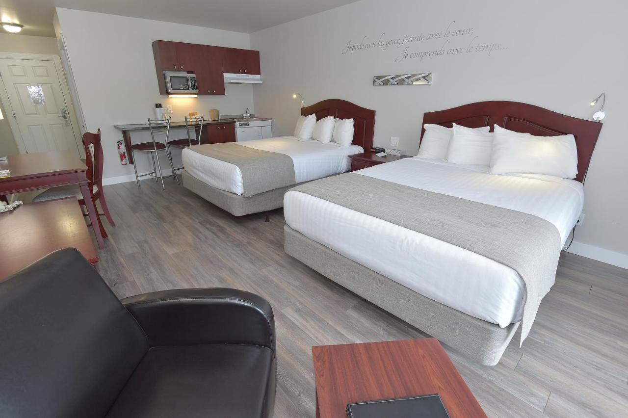 Hotel Et Pavillons Le Petit Manoir Du Casino La Malbaie Ngoại thất bức ảnh