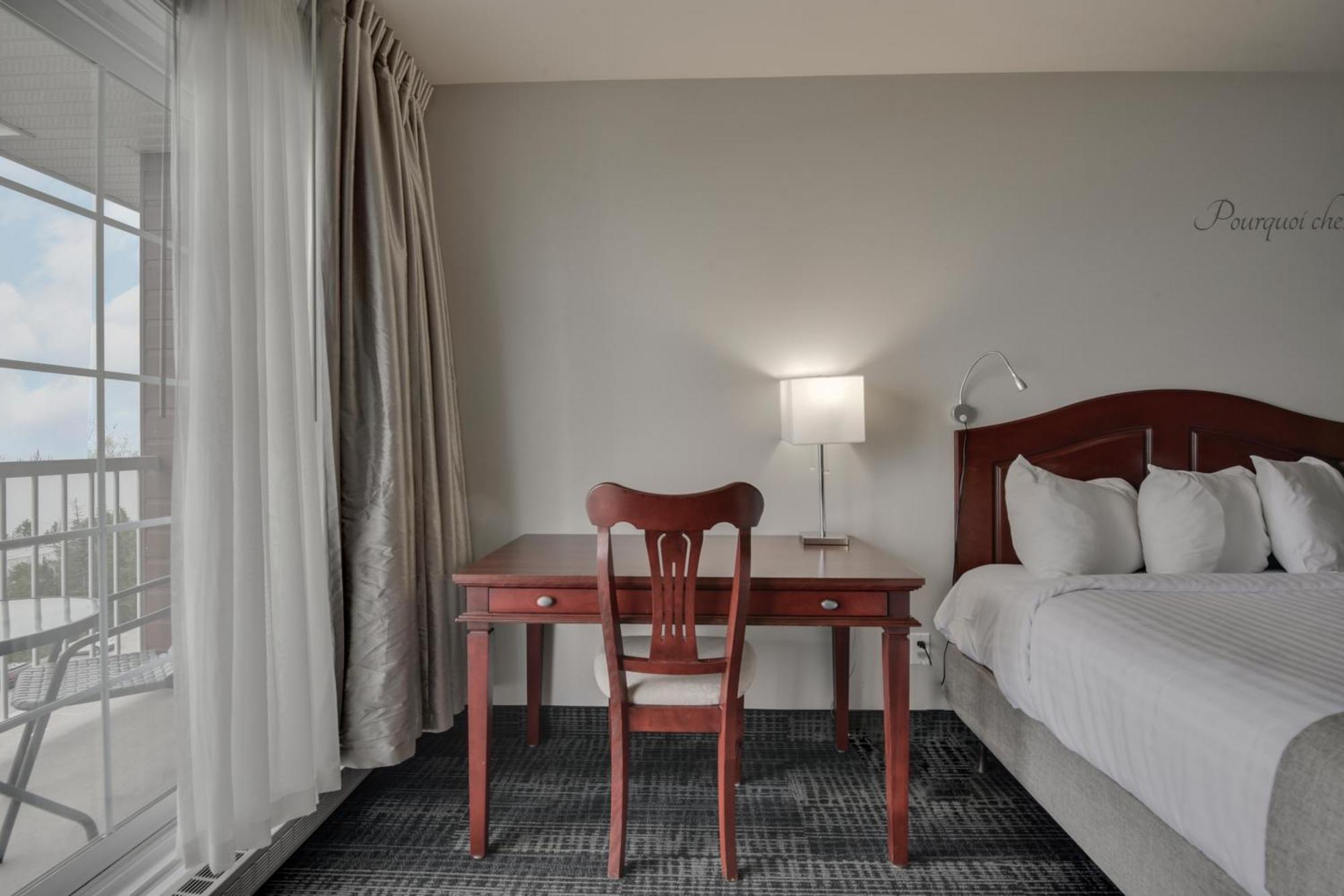 Hotel Et Pavillons Le Petit Manoir Du Casino La Malbaie Ngoại thất bức ảnh