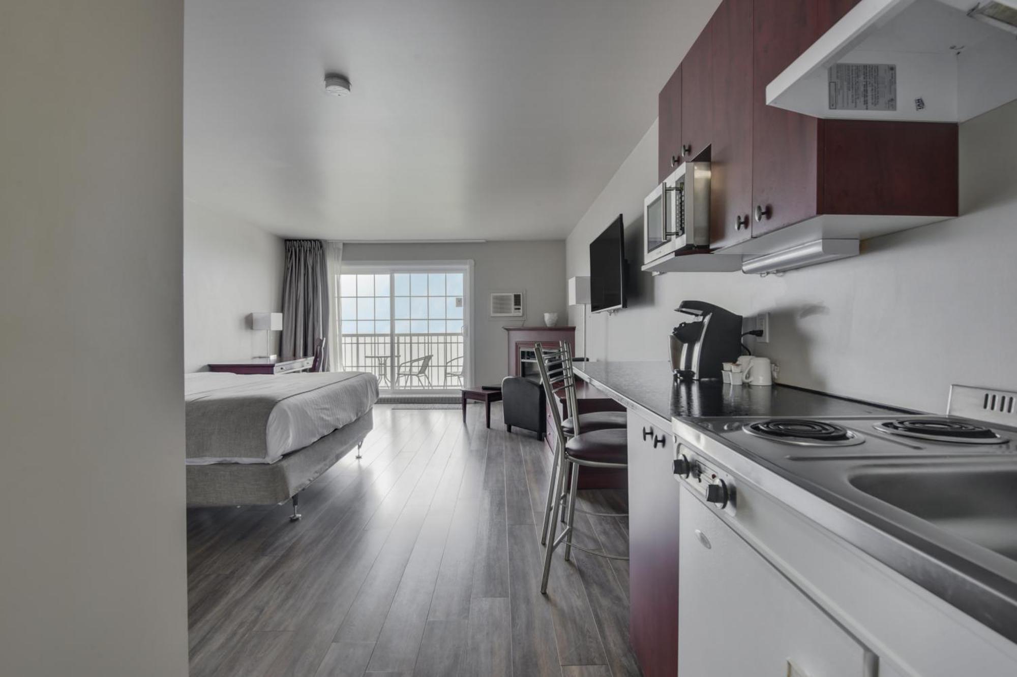 Hotel Et Pavillons Le Petit Manoir Du Casino La Malbaie Ngoại thất bức ảnh
