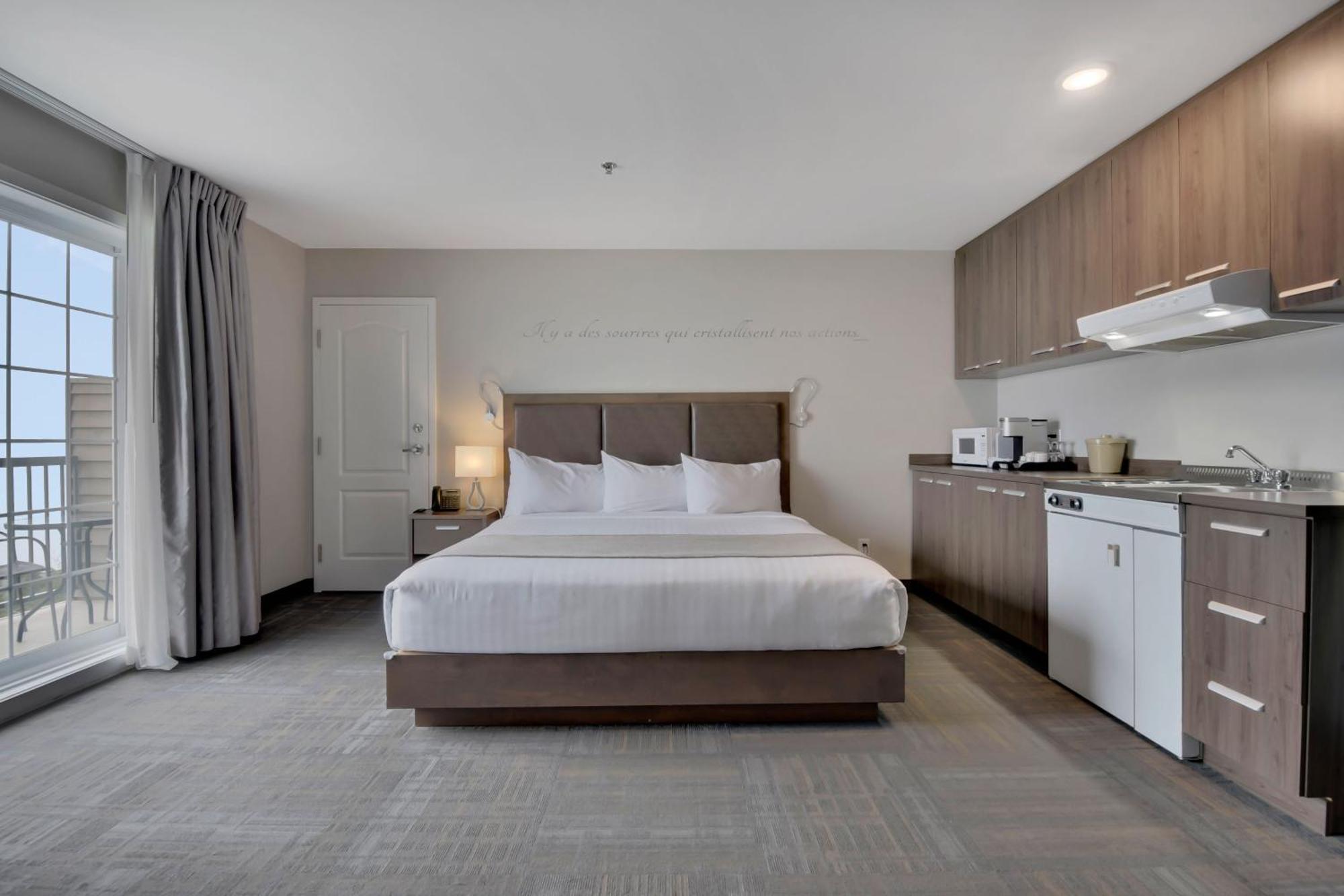 Hotel Et Pavillons Le Petit Manoir Du Casino La Malbaie Ngoại thất bức ảnh